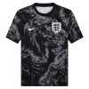 Camisolas Inglaterra Pre-Match World Cup 2026 Preta Manga Curta Camisolas Inglaterra Pre-Match World Cup 2026 Preta Manga Curta