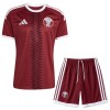 Camisolas Catar Criança 1º Equipamento Principal World Cup 2026 Manga Curta Camisolas Catar Criança 1º Equipamento Principal World Cup 2026 Manga Curta